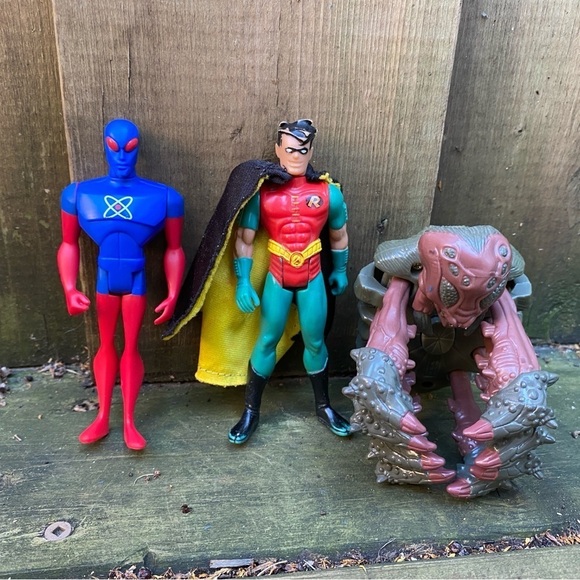 Lot of 3 Vintage 90s Marvel/DC Action Figures Robin from Batman - Picture 1 of 4